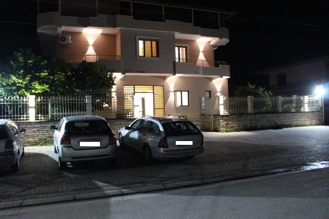 Hotel Vila Maledhi Берат Экстерьер фото