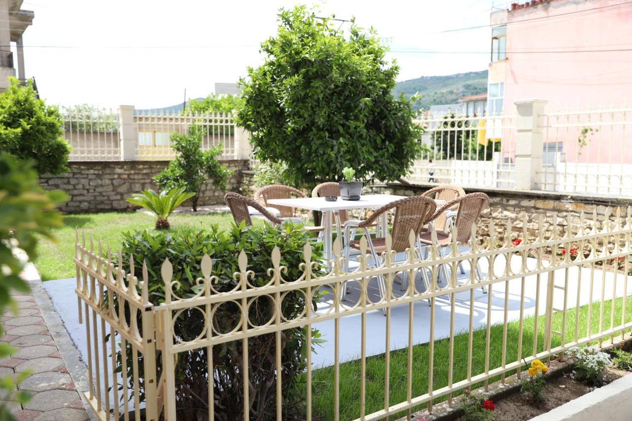 Hotel Vila Maledhi Берат Экстерьер фото